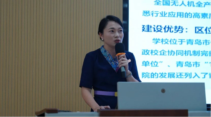 紧紧围绕“对接产业